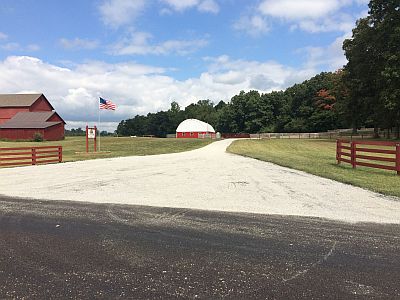 Easy trailer access at Plattsburg Equine Center